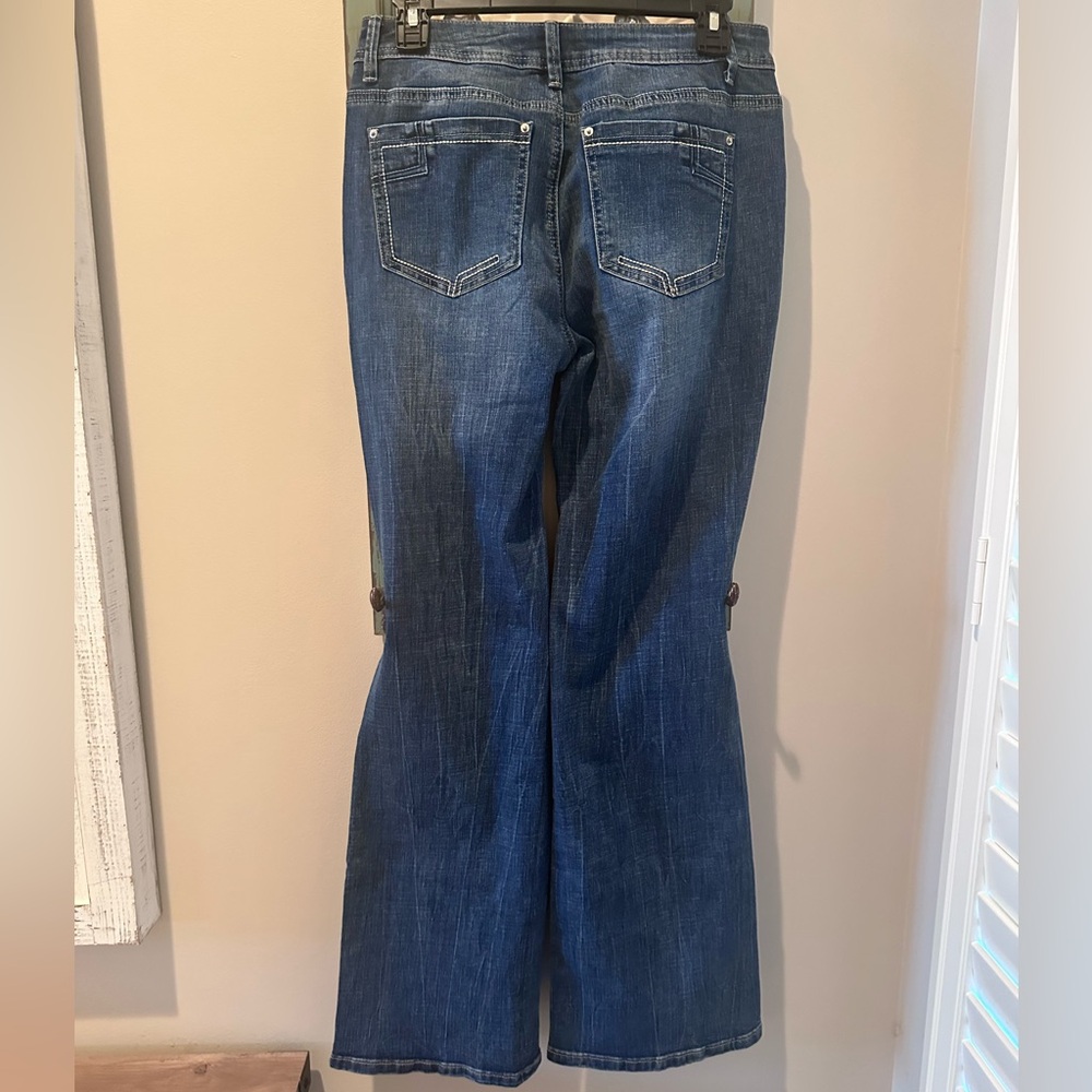 Flamingals Dark Wash Flare Jeans Contrast Stitching Size Medium NWT - Picture 6 of 6